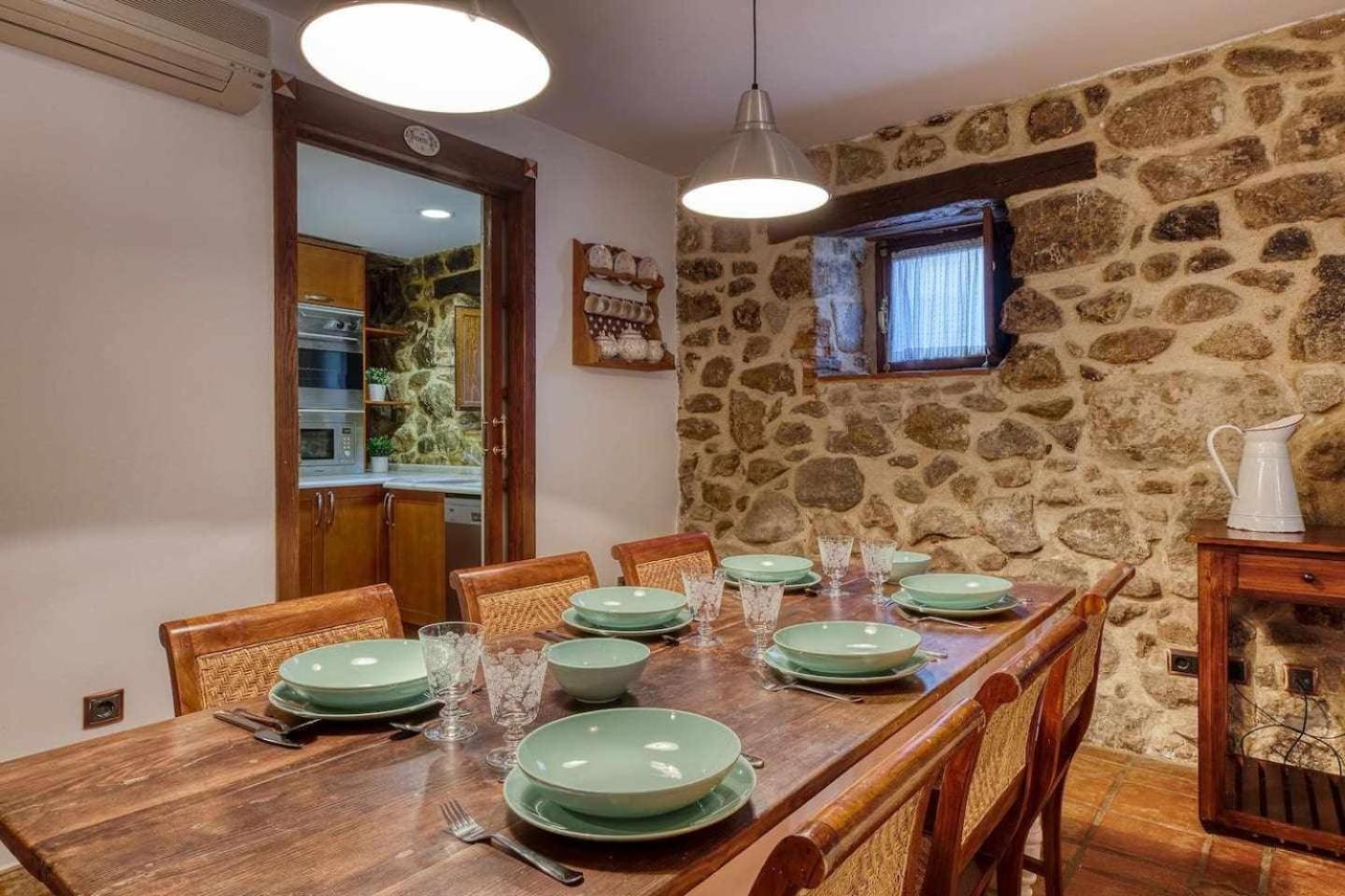 Hostal Casa Cuesta del Reloj Piedralaves Exterior foto